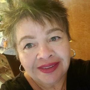 Meet your Posher, Zenaida